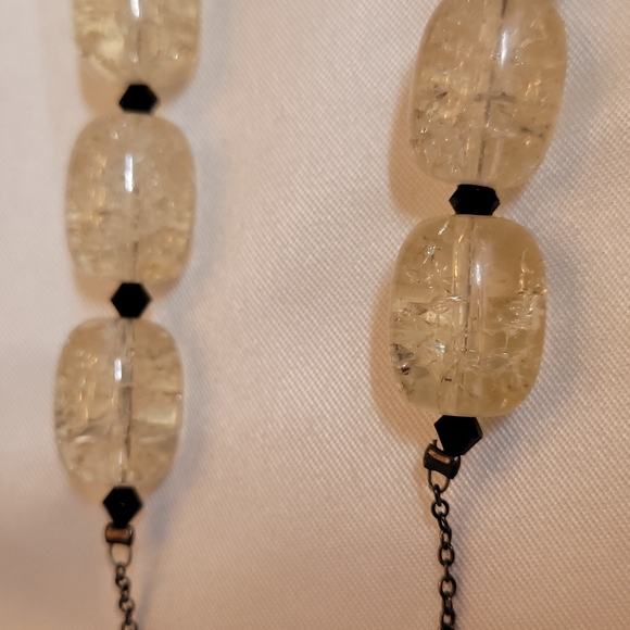 White House Black Market 16" beaded necklace - Picture 5 of 7